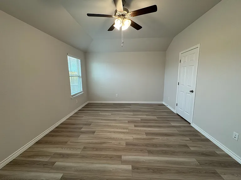 1645 Pleasant Dr — Photo 22