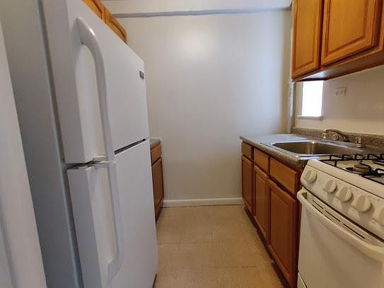 1st image of 2260 University Ave #51