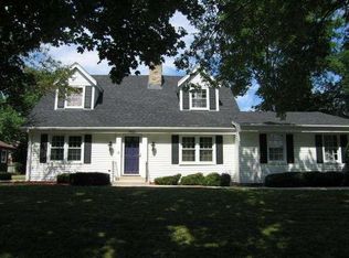3555 S Greenlawn Ter, New Berlin, WI 53151