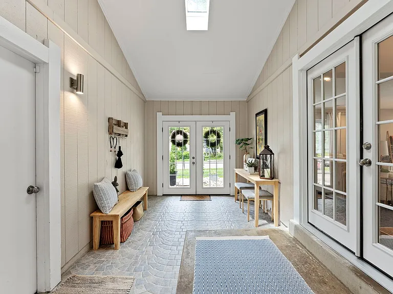 4509 Flintstone Rd — Photo 3