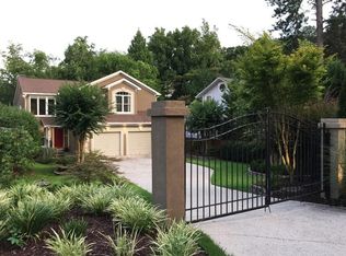 1093 Standard Dr, Atlanta, GA 30319