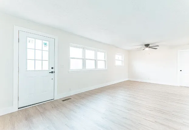 4 bed, 1584 sqft, $2,200 — Photo 2