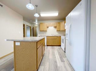 Lindenwood Apartments, Minot, ND 58703