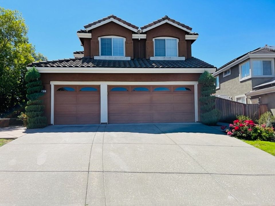 1st image of 245 Jasmine Way