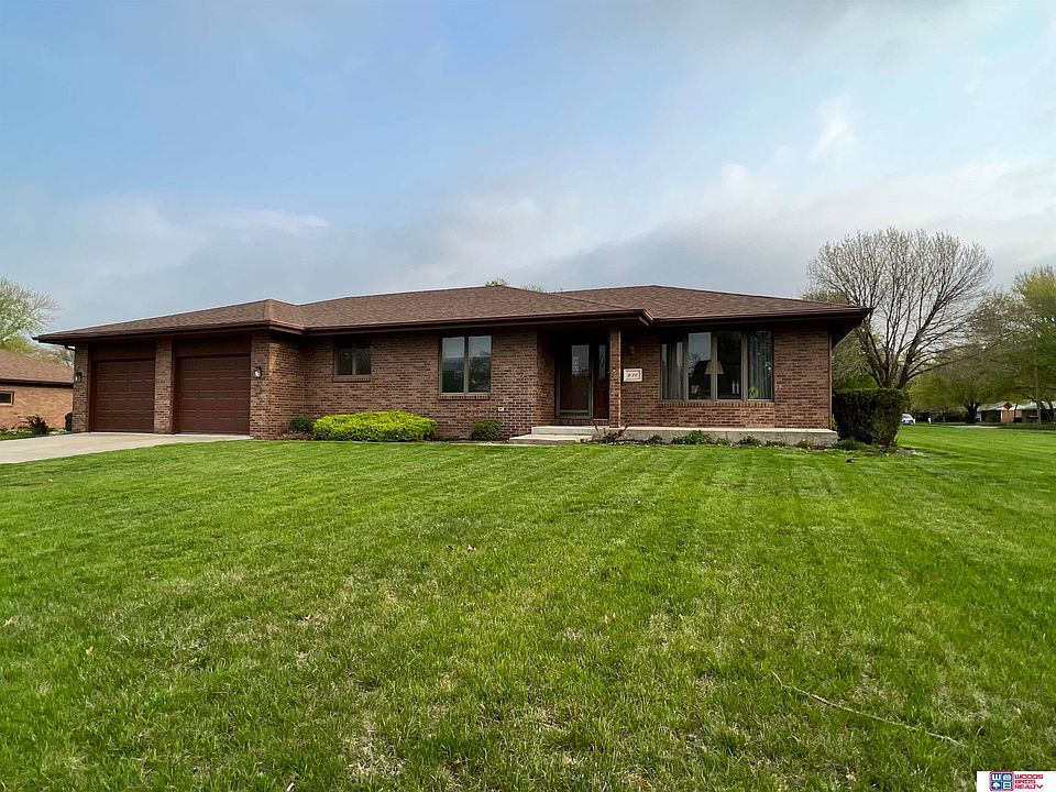 620 Hillcrest Dr, Seward, NE 68434 Zillow