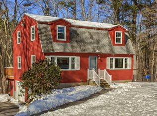 16 Coburn Rd, Tyngsboro, MA 01879