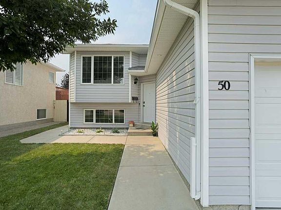 2nd image of 50 E Chilcotin Way W