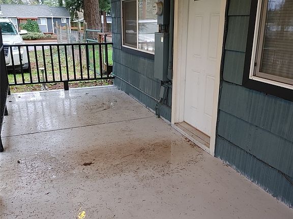 3rd image of 11119 74th Avenue E