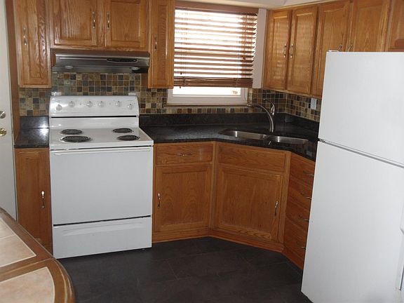 4th image of 624 Dottie Ct