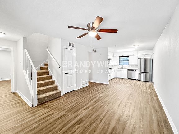 3rd image of 508 Thompson Dr #508