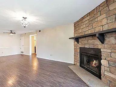 1871 S Pitkin Cir #B — Photo 2