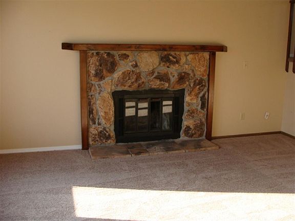 2nd image of 1009 N Arc Ct