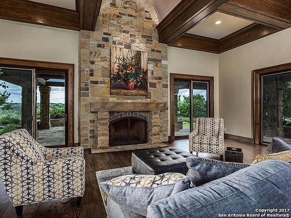 5th image of 410 PARADISE POINT DR