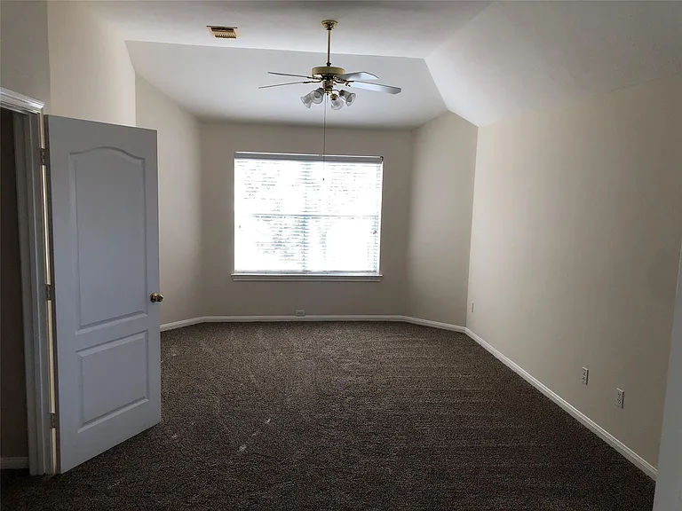 1602 Candleston Ln — Photo 16