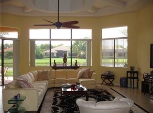 6891 Caviro Ln, Boynton Beach, FL 33437