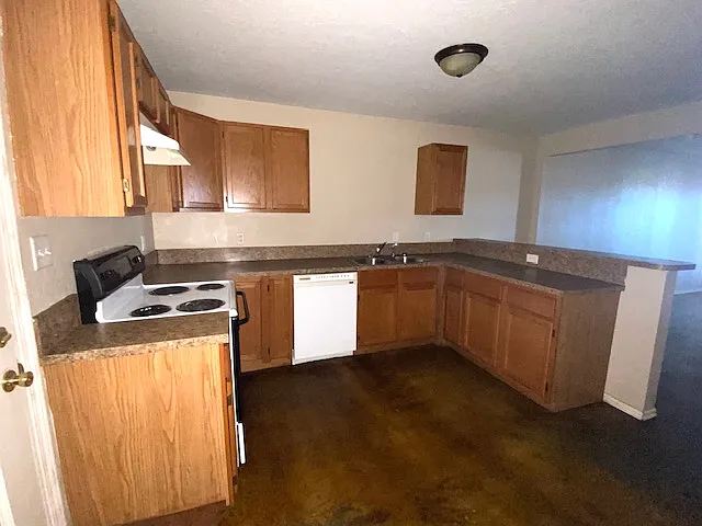 2416 SW G Ave #106 — Photo 7