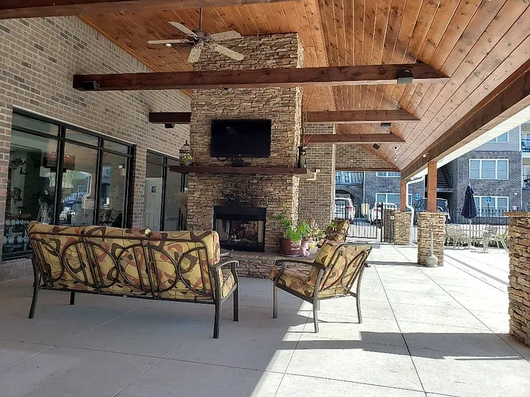 Maple Sunset Apartment Homes — Photo 41