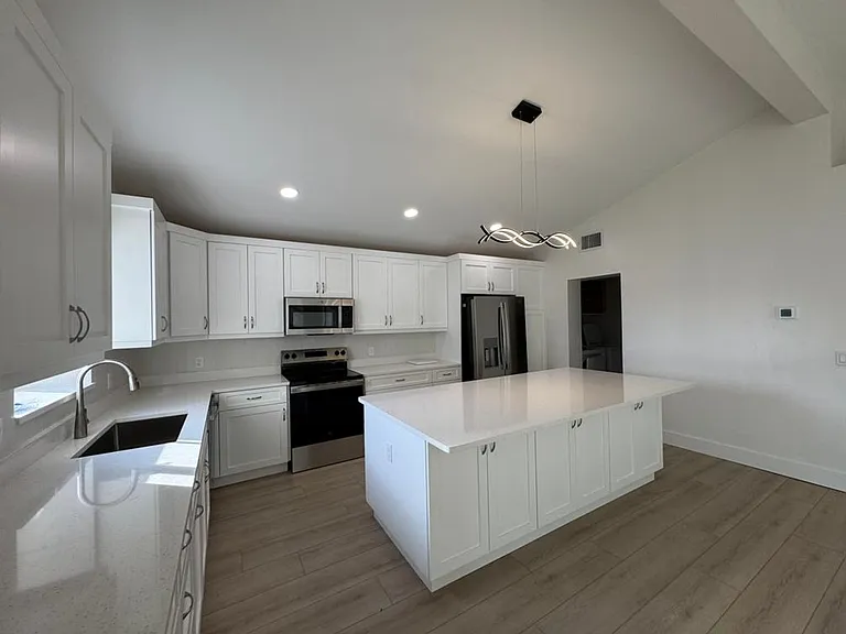 16 Seabreeze Dr — Photo 10