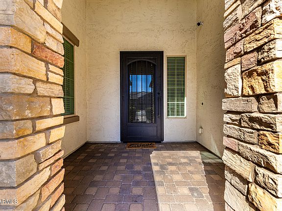 3rd image of 2842 E BLACKHAWK Court