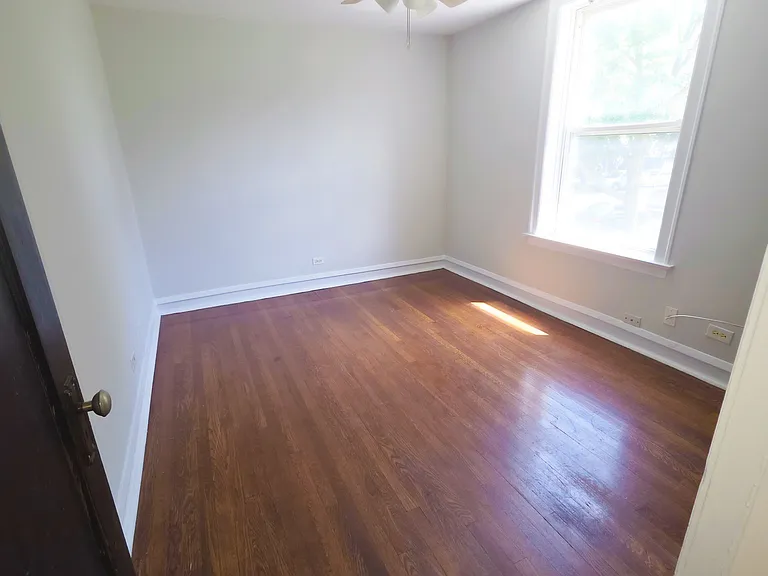 7400 N Ashland Blvd #2 — Photo 5
