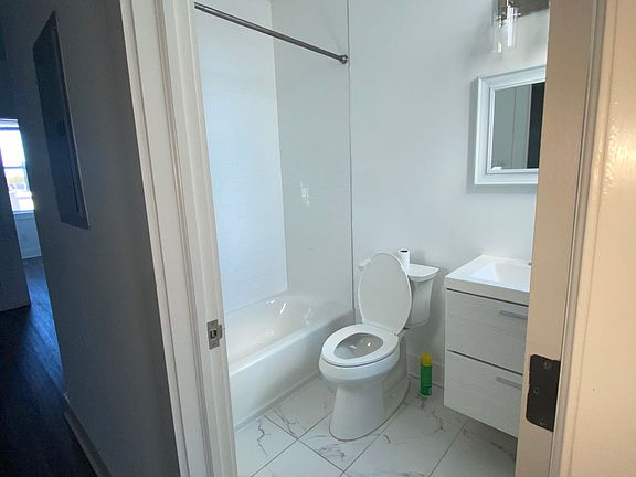 3rd image of 2204 W Lehigh Ave #4