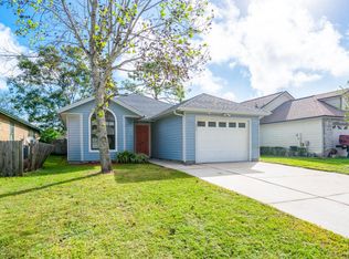 451 Filmore Dr, Jacksonville, FL 32225