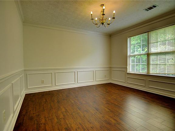 3rd image of 3932 Jackson Shoals Dr