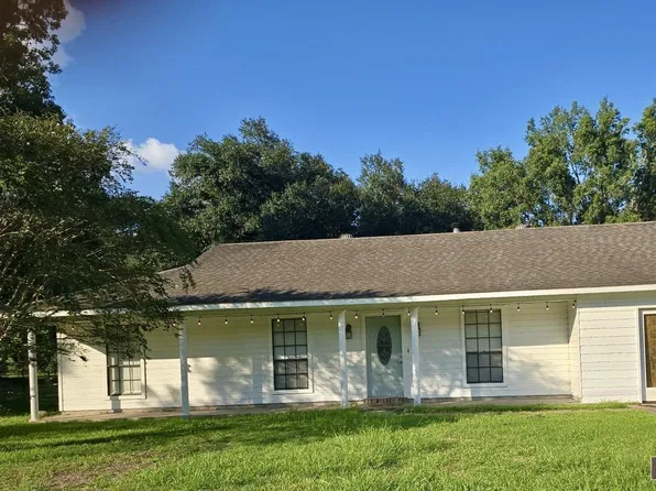 17359 Lavell Rd, Pride, LA 70770