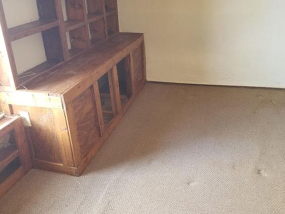 5th image of 807 Summit Ave