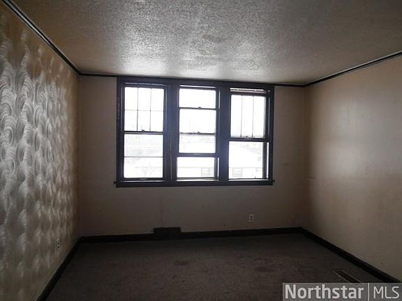 4th image of 754 6th St E