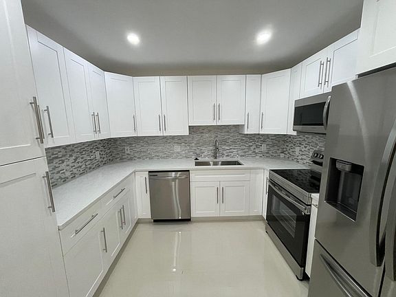 3rd image of 1147 NW 17th Street