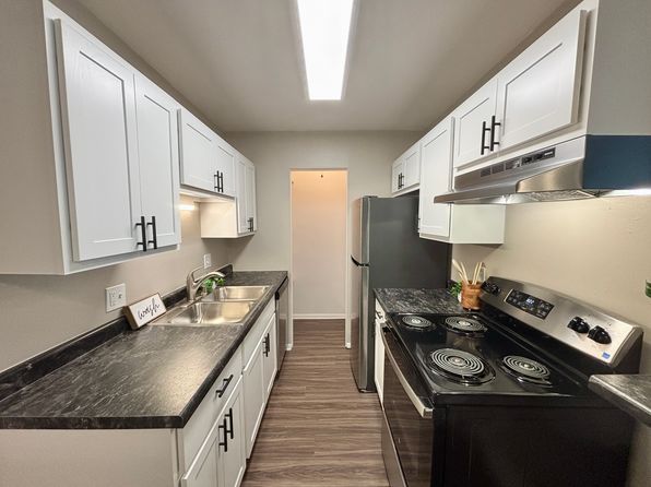 702 W Badger Rd #700-5