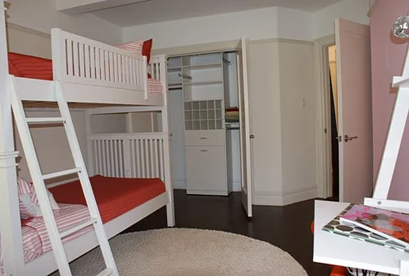 Sold by Shares of New York Marketing LLC | media 23