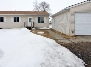 318 6th Ave, Mapleton, ND 58059