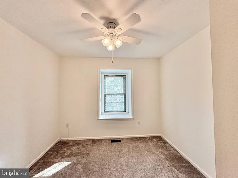 5111 Heritage Ln — Photo 37