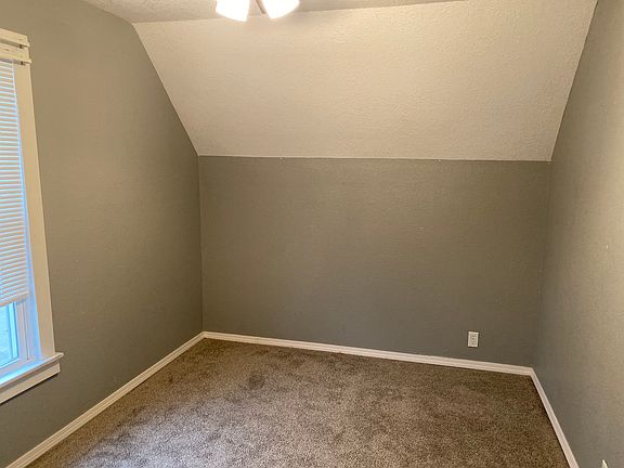 4th image of 356 W Franklin St