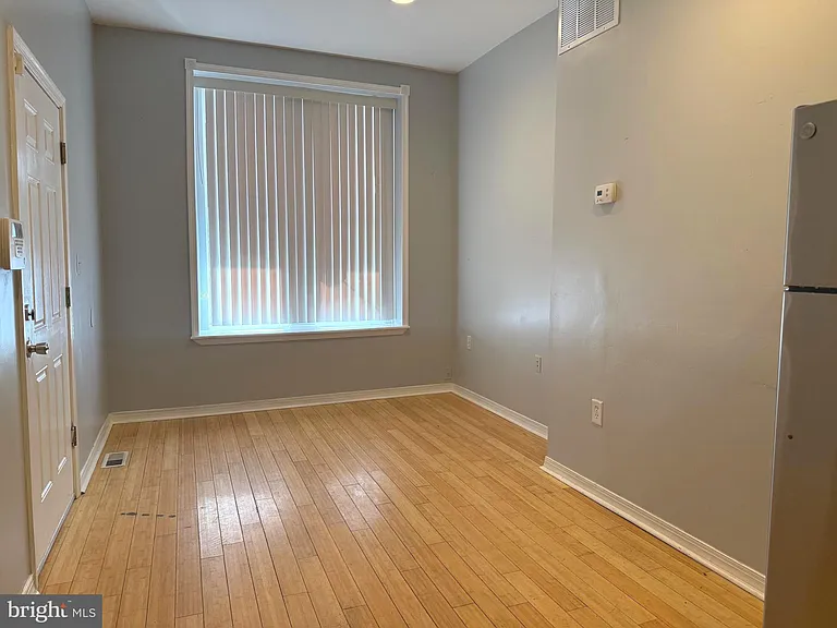 3211 W Montgomery Ave — Photo 7