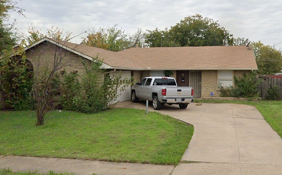 1st image of 1854 Crooks Ct