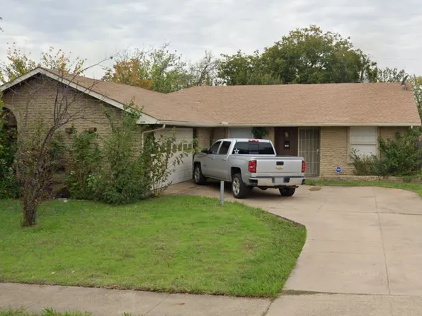 1854 Crooks Ct, Grand Prairie, TX 75051