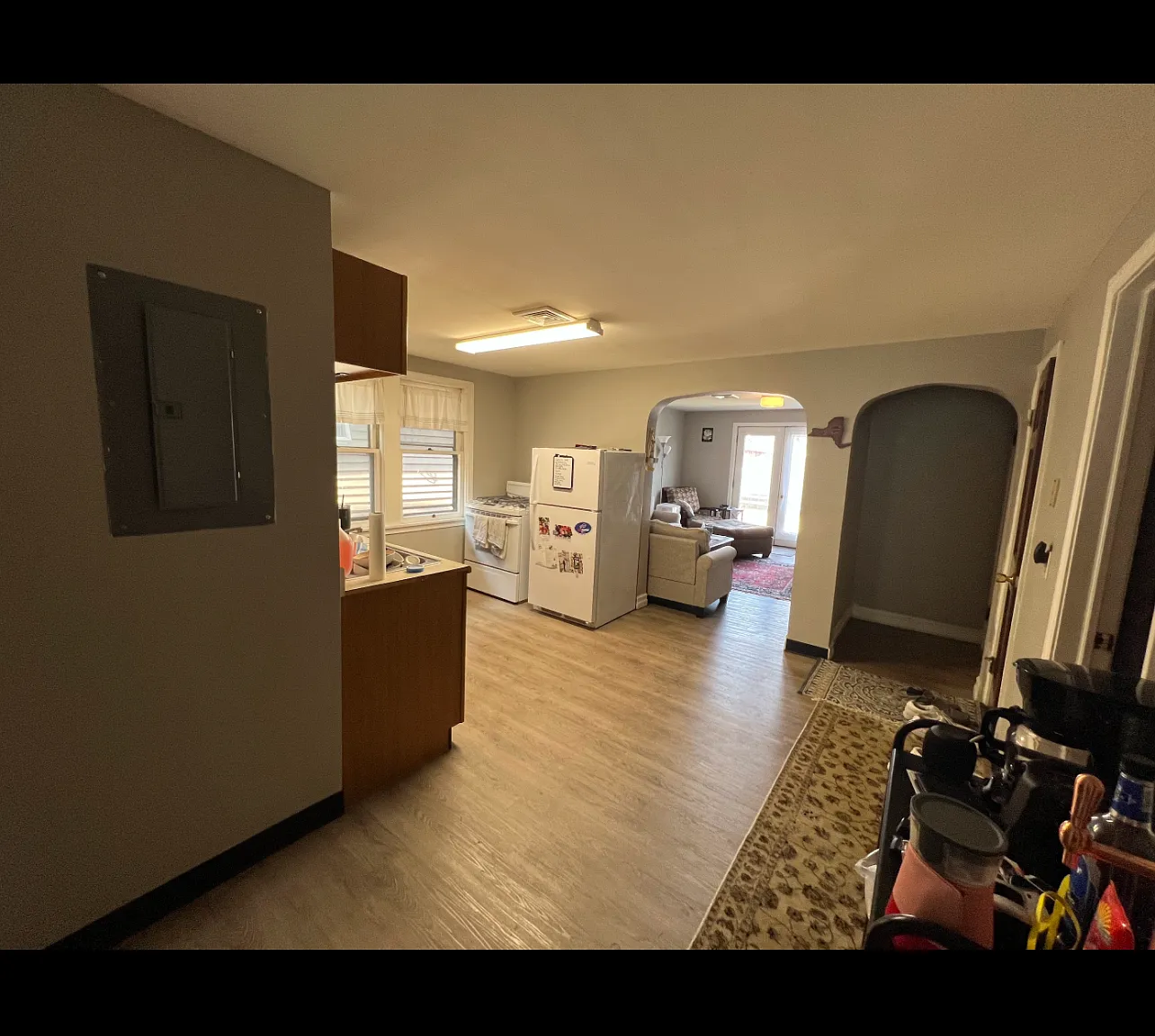 2 bed, 800 sqft, $1,200 — Photo 1