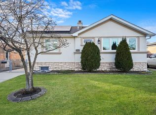 9016 Marmora Ave, Morton Grove, IL 60053