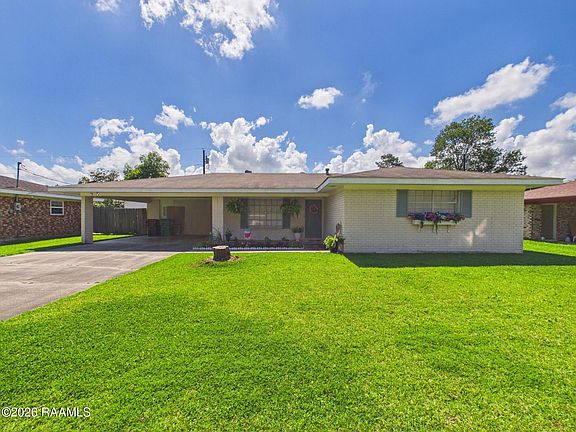 3rd image of 108 Thomas Nolan Dr