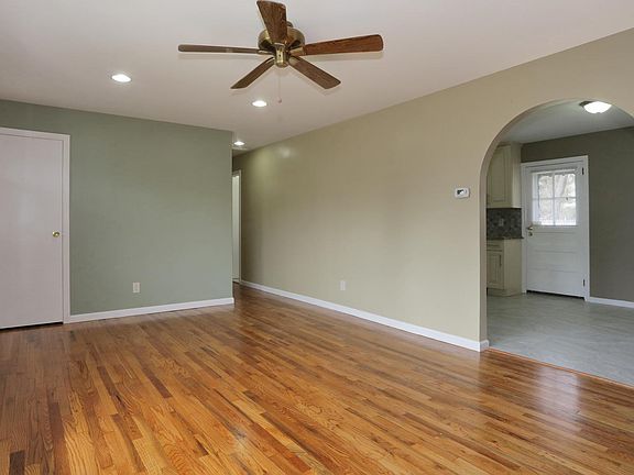 5th image of 112 Princess St