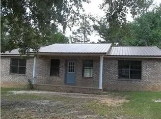 28 Moody Ln, Brewton, AL 36426