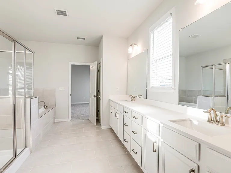 360 Caledonia Ct — Photo 27