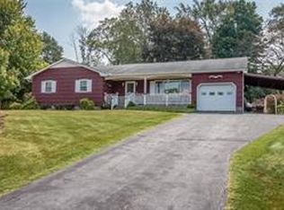 15 Shopis Dr, Mahopac, NY 10541