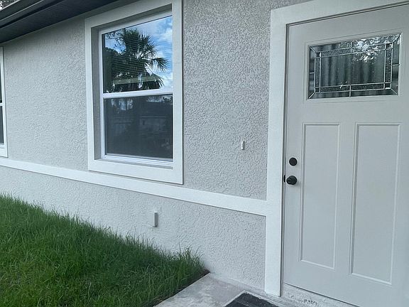 3rd image of 13475 Driscoll Ave
