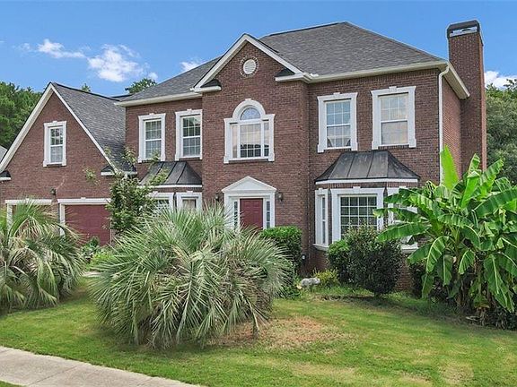 3rd image of 125 Stewart Glen Dr