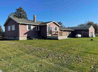 4765 Maloney Rd, Pinconning, MI 48650