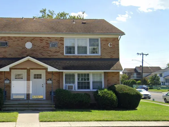 709 N Dorset Ave #307, Ventnor, NJ 08406